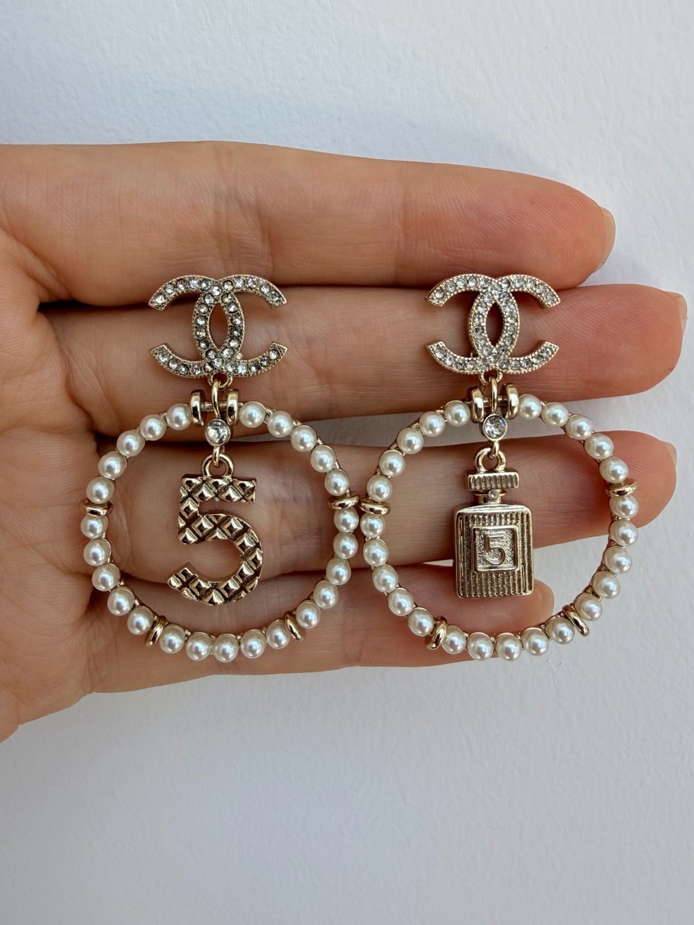 ✨CHANEL Pearl Hoop Earrings with Crystal CC Logo and Number 5 Charm✨ - Picture 5 of 9